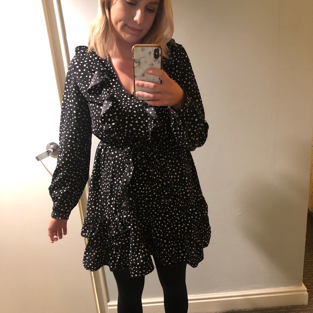 Long sleeve dress - black and white dots